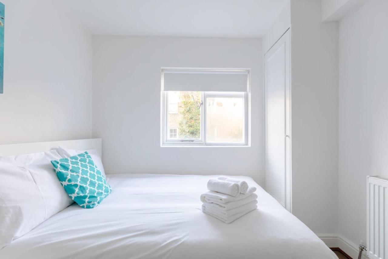 Radiant And Roomy 2bd Flat - Fulham! London