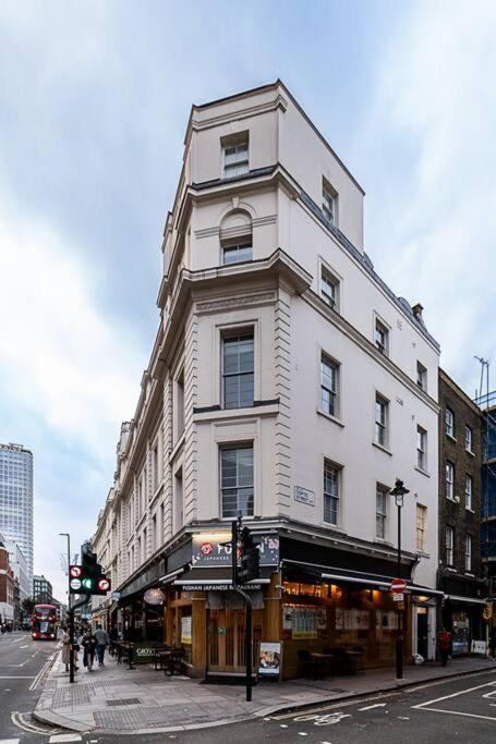 Covent Garden-oxford Street * London