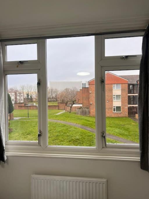 Stunning 2 Bedroom Duplex In The Heart Of *