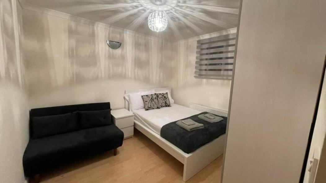 Casa vacanze Entire 3 Bedroom - Minutes To Emirates Stadium! *