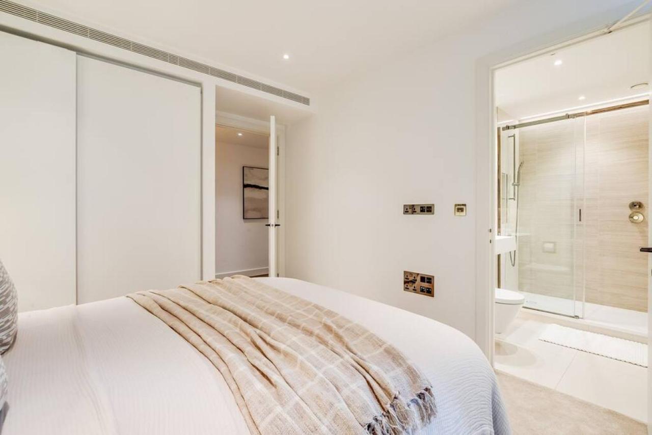 Apartment 2br Hideaway With Balcony Near Westfield Mall