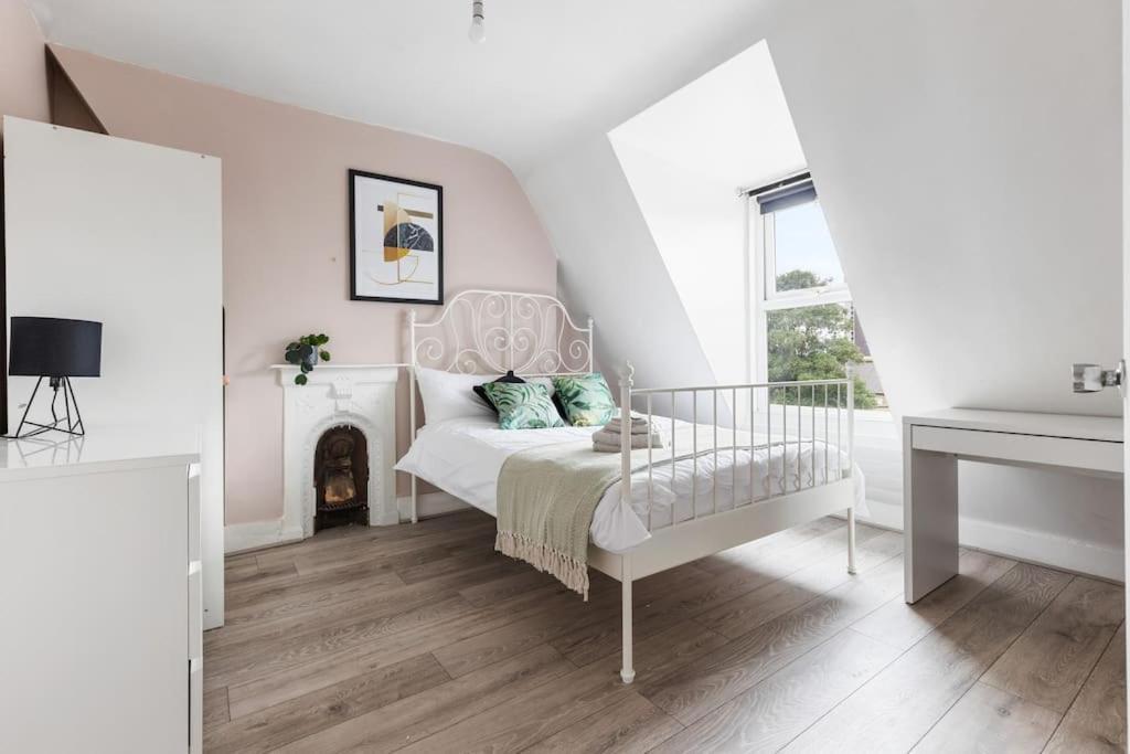 Cosy 3 Bed Flat 15mins To Kings Cross Londra