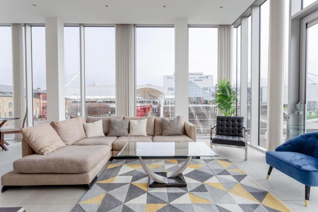 Apartment Luxury 1bed In Converted Warehouse Next To Excel London