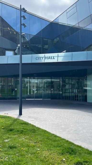 Luxury 1bed In Converted Warehouse Next To Excel Apartment *