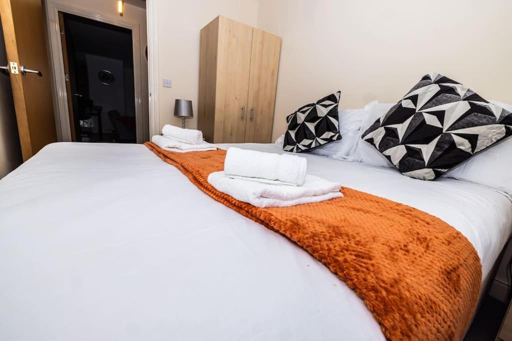 Pristine Relocation Pamers Appartement Londen