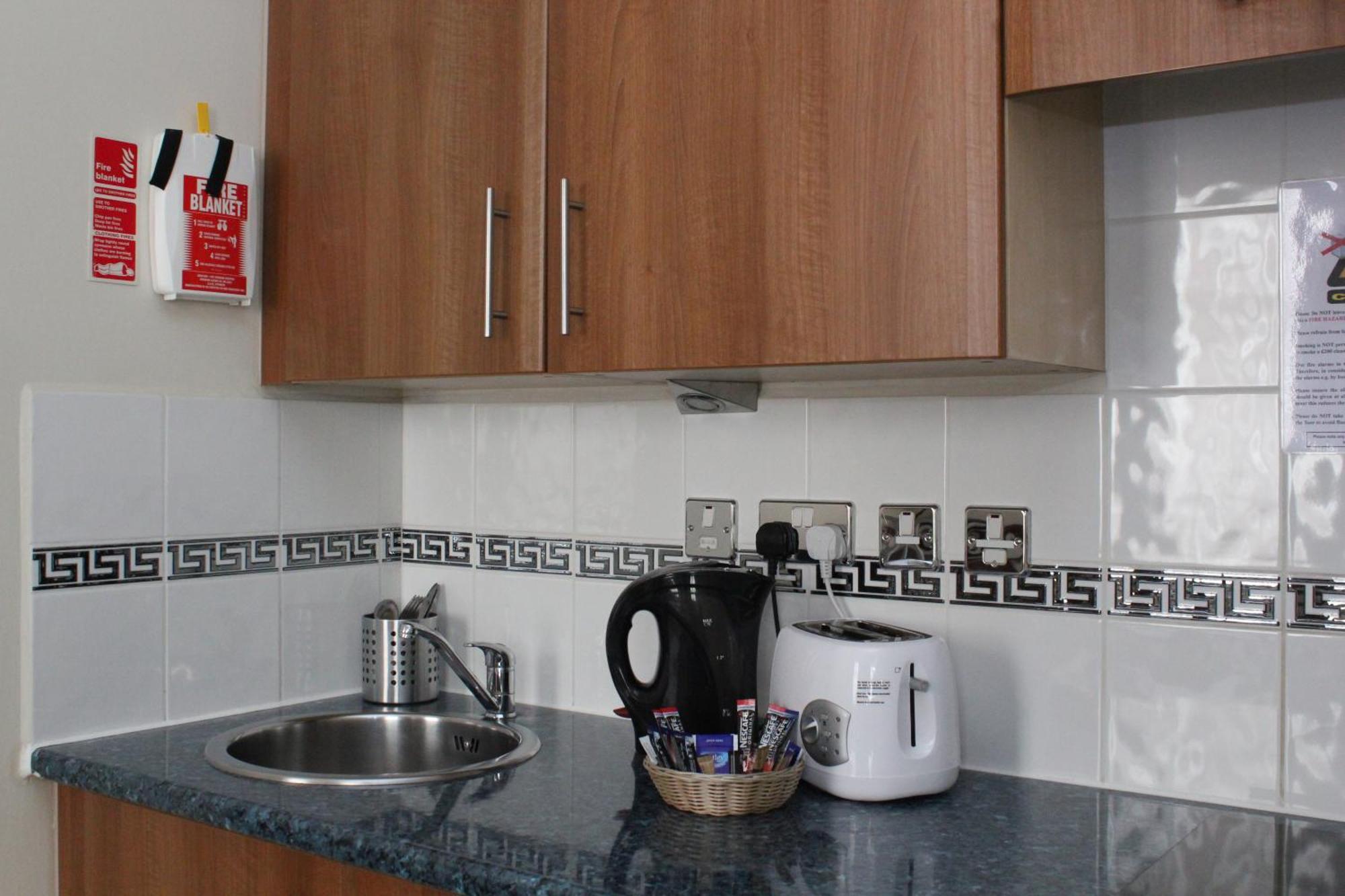 Grand Plaza Serviced Aparthotel London
