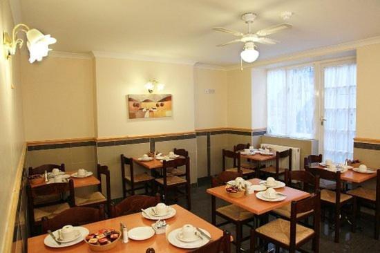 Elmwood Hotell 2*