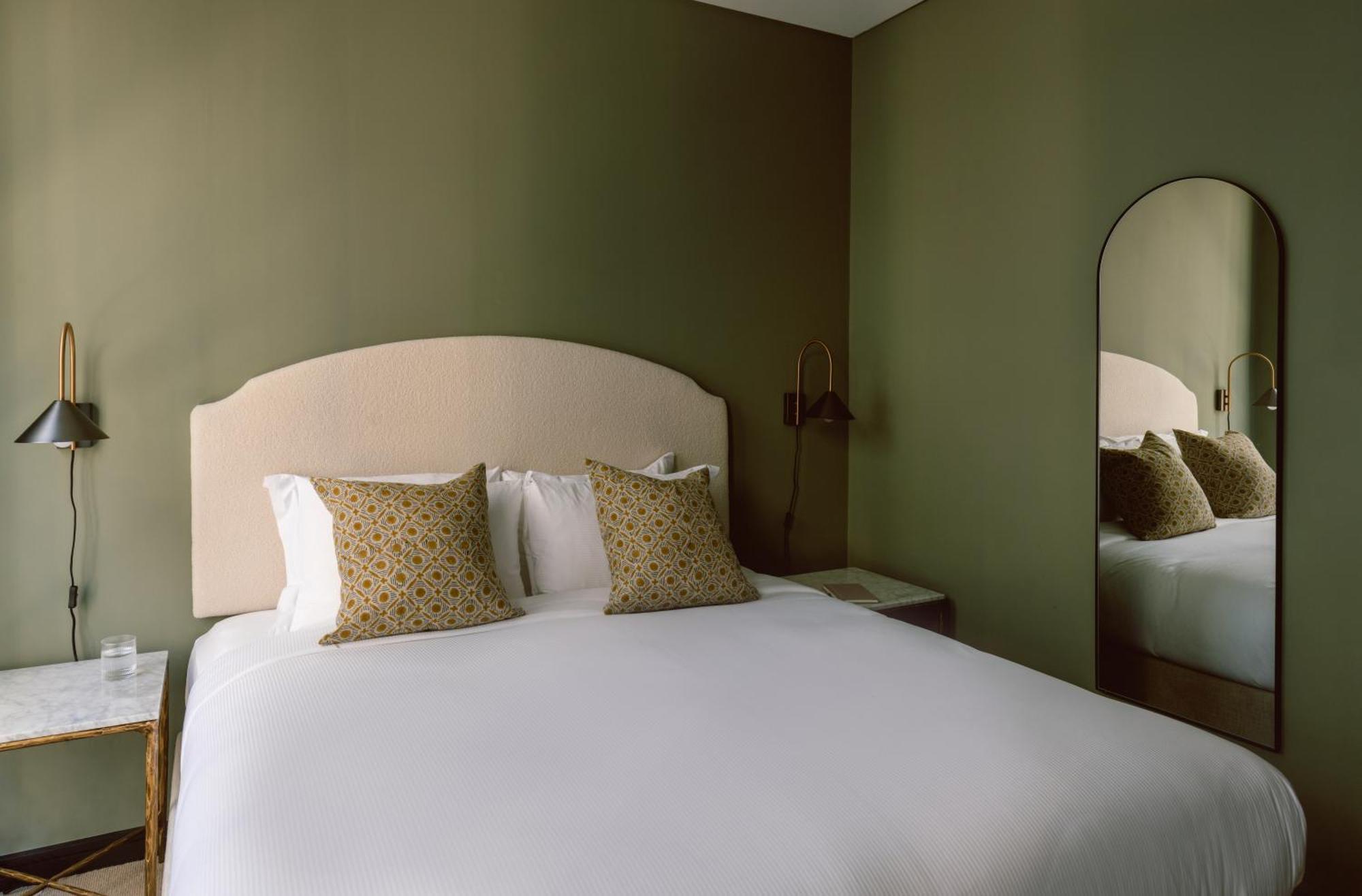 Native Kings Wardrobe, St Pauls Aparthotel London