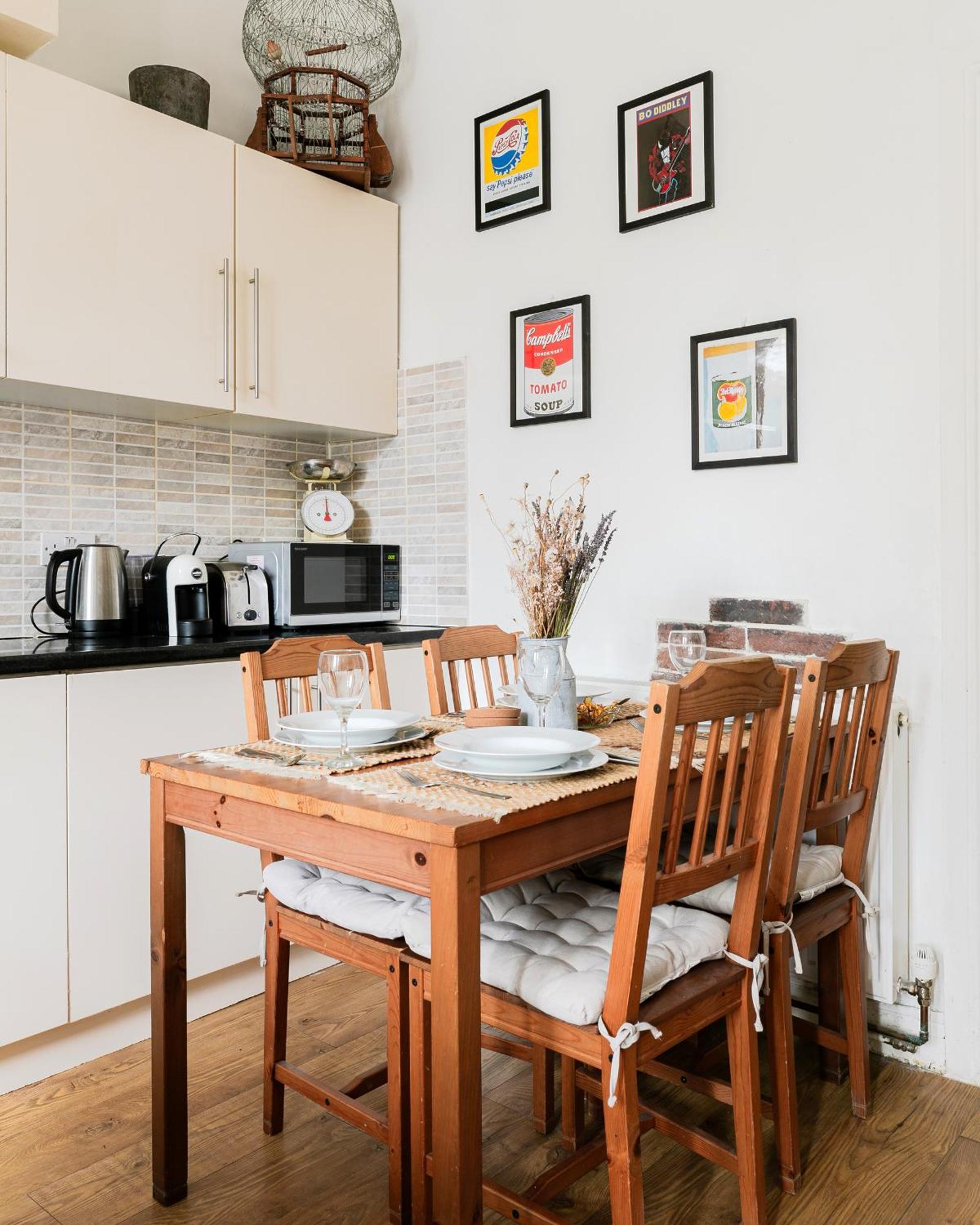 Arty Escape In - Zone 2 Apartment London