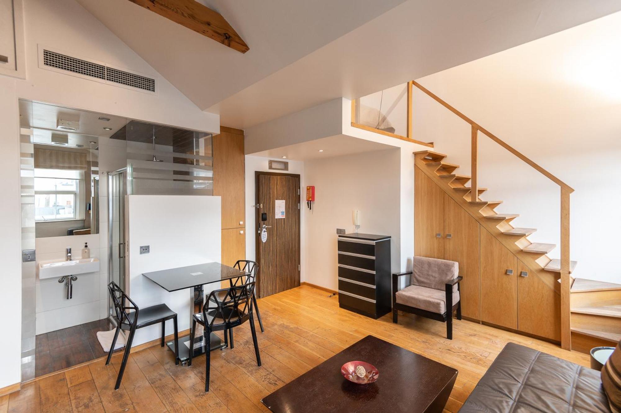 Space 4* Londen