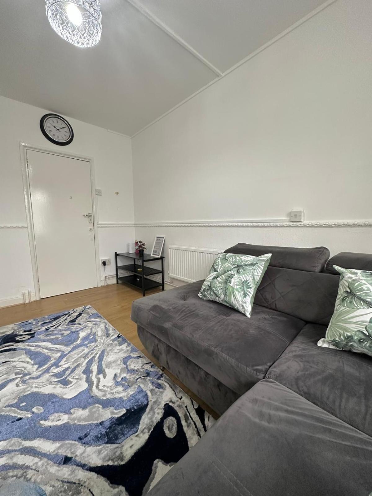 Leilighet 2 Bedroom Flat, 2 Minutes Walk To Bethnalgreen Station, London