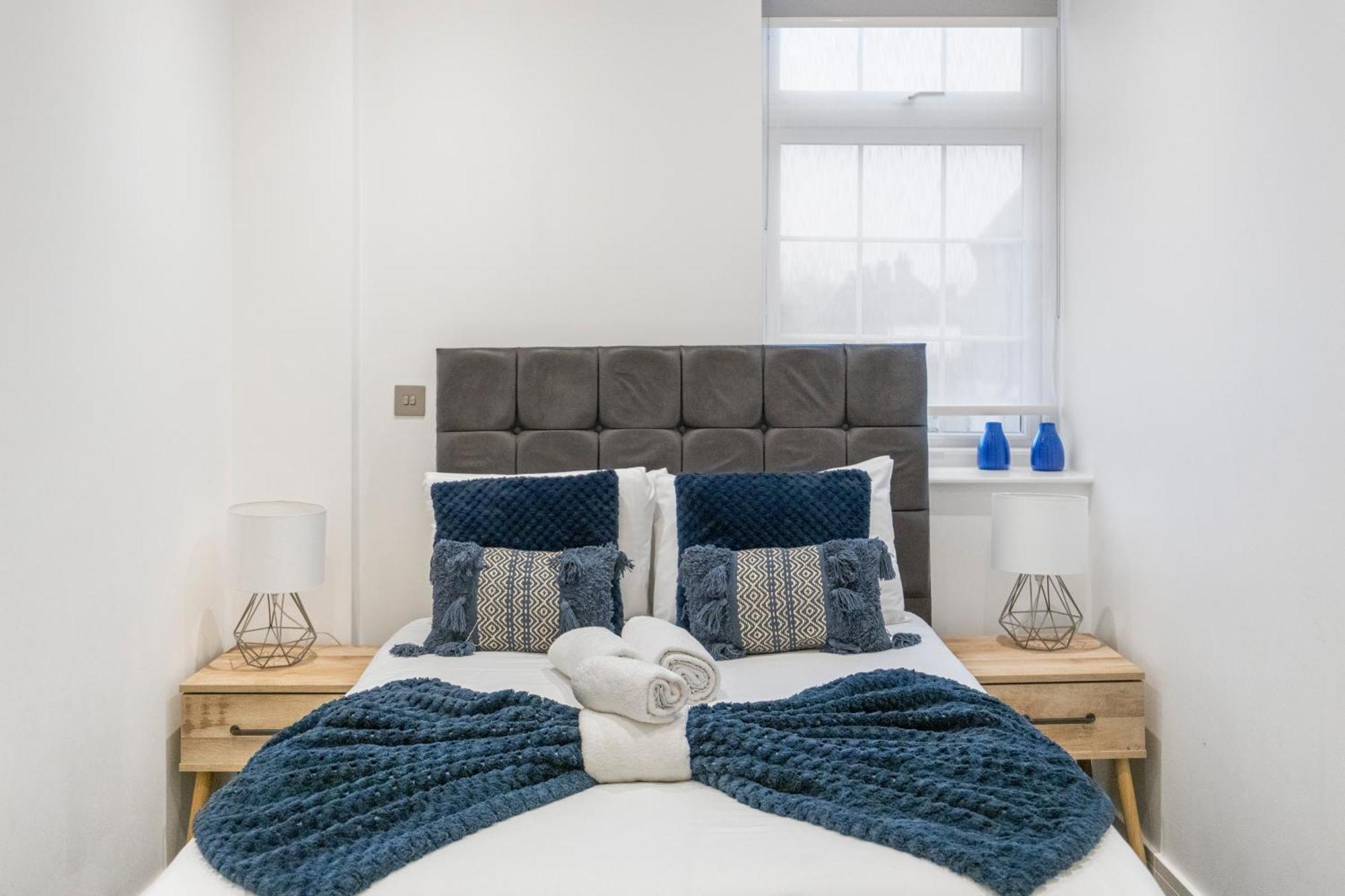 Welcoming And Spacious Apartment- Excellent Location Apartment London