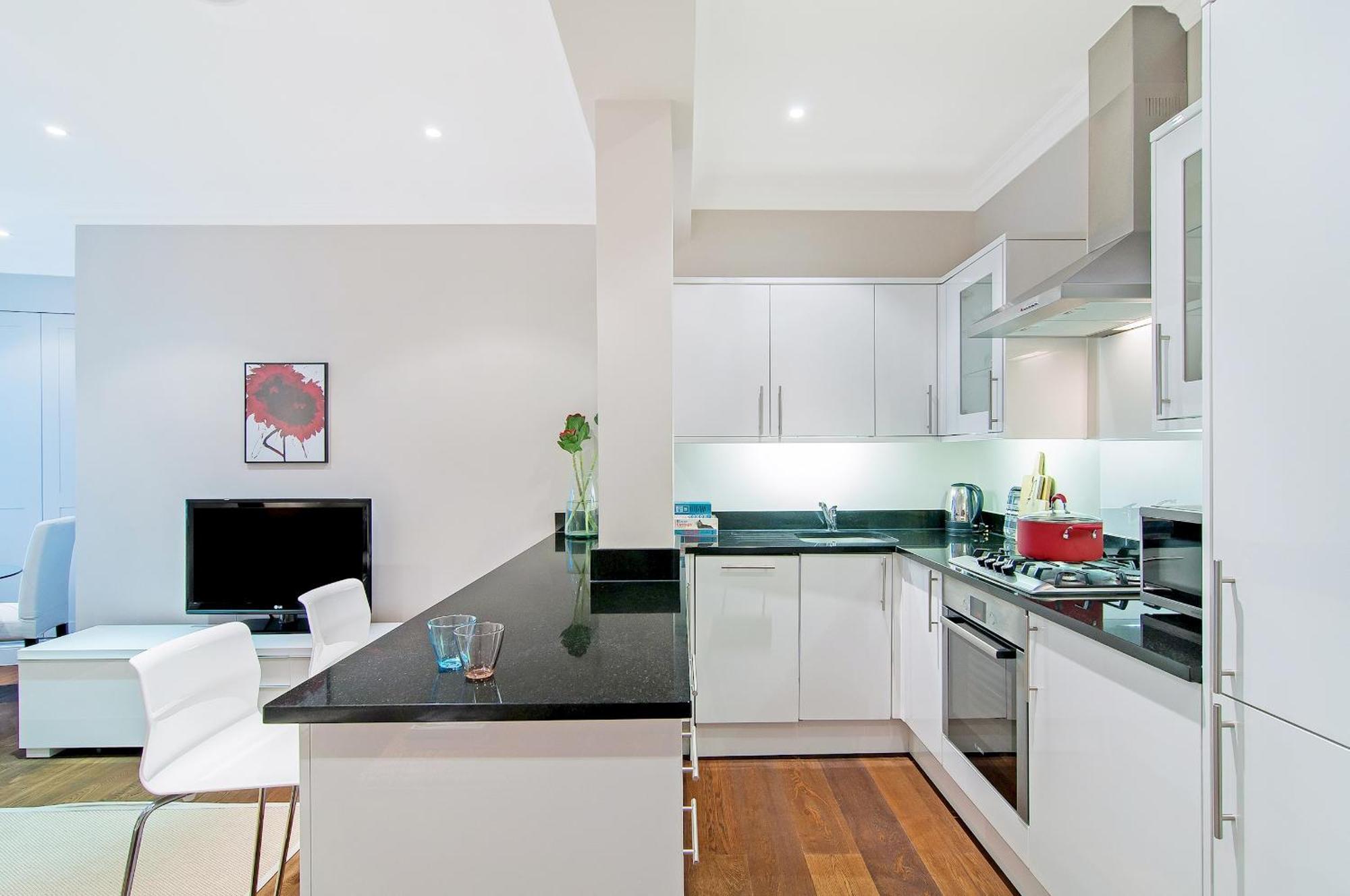 Apartment White Hill House 1 London