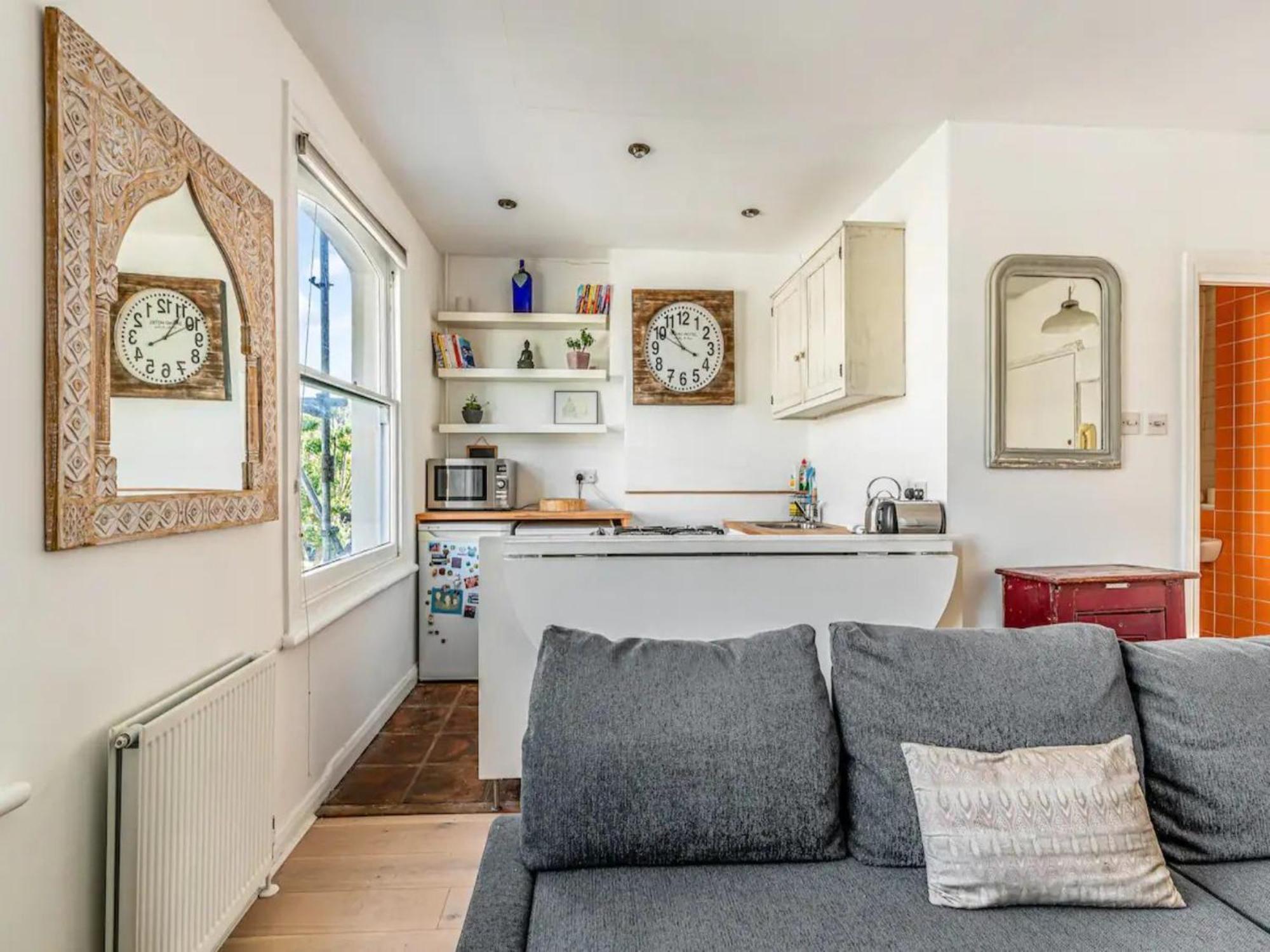 Pass The Keys Charming Victorian Gem By Portobello Market Apartment