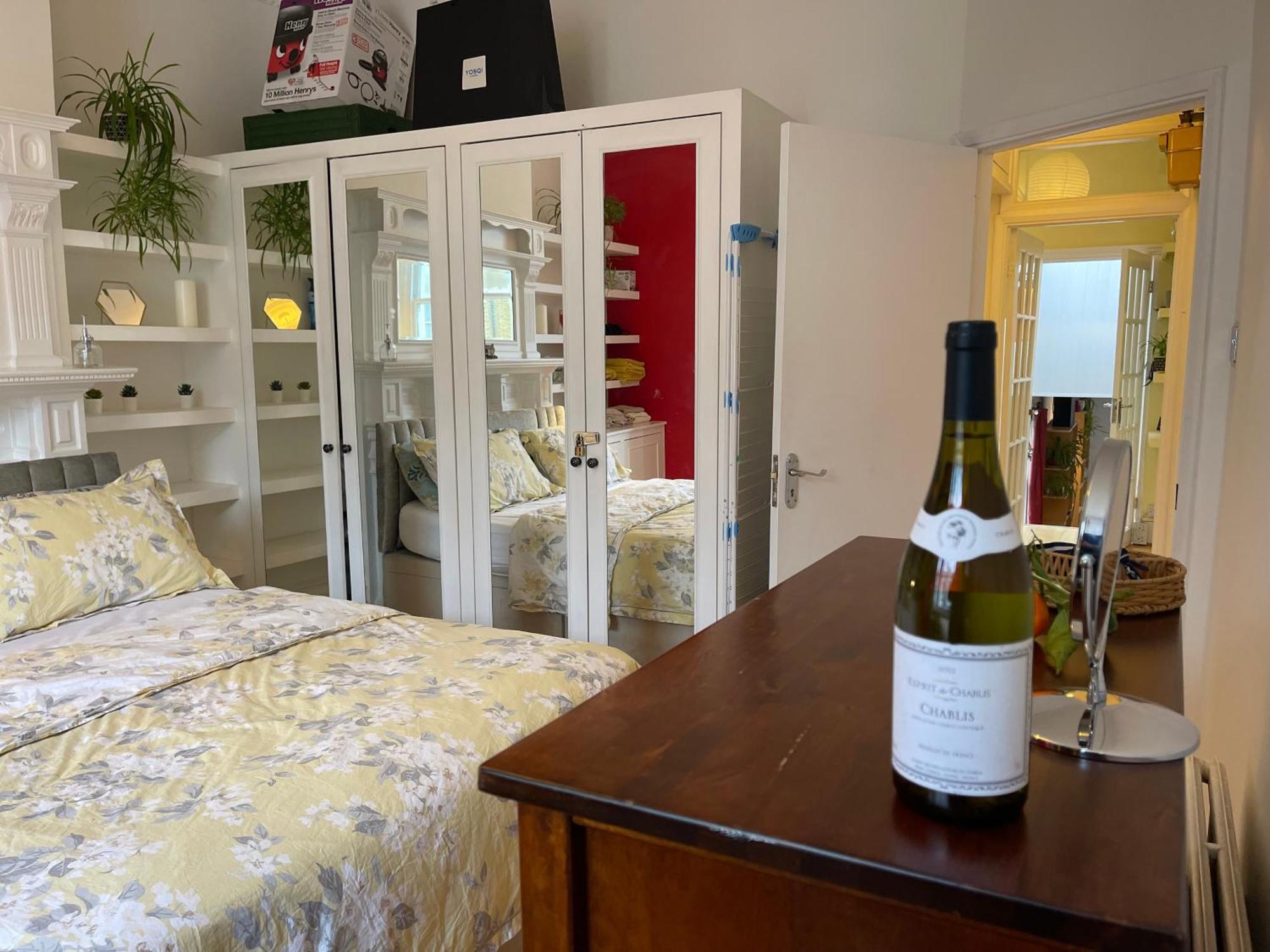 10 Min To The Heart Of - Zone 2 - Charming 2 Bed * London