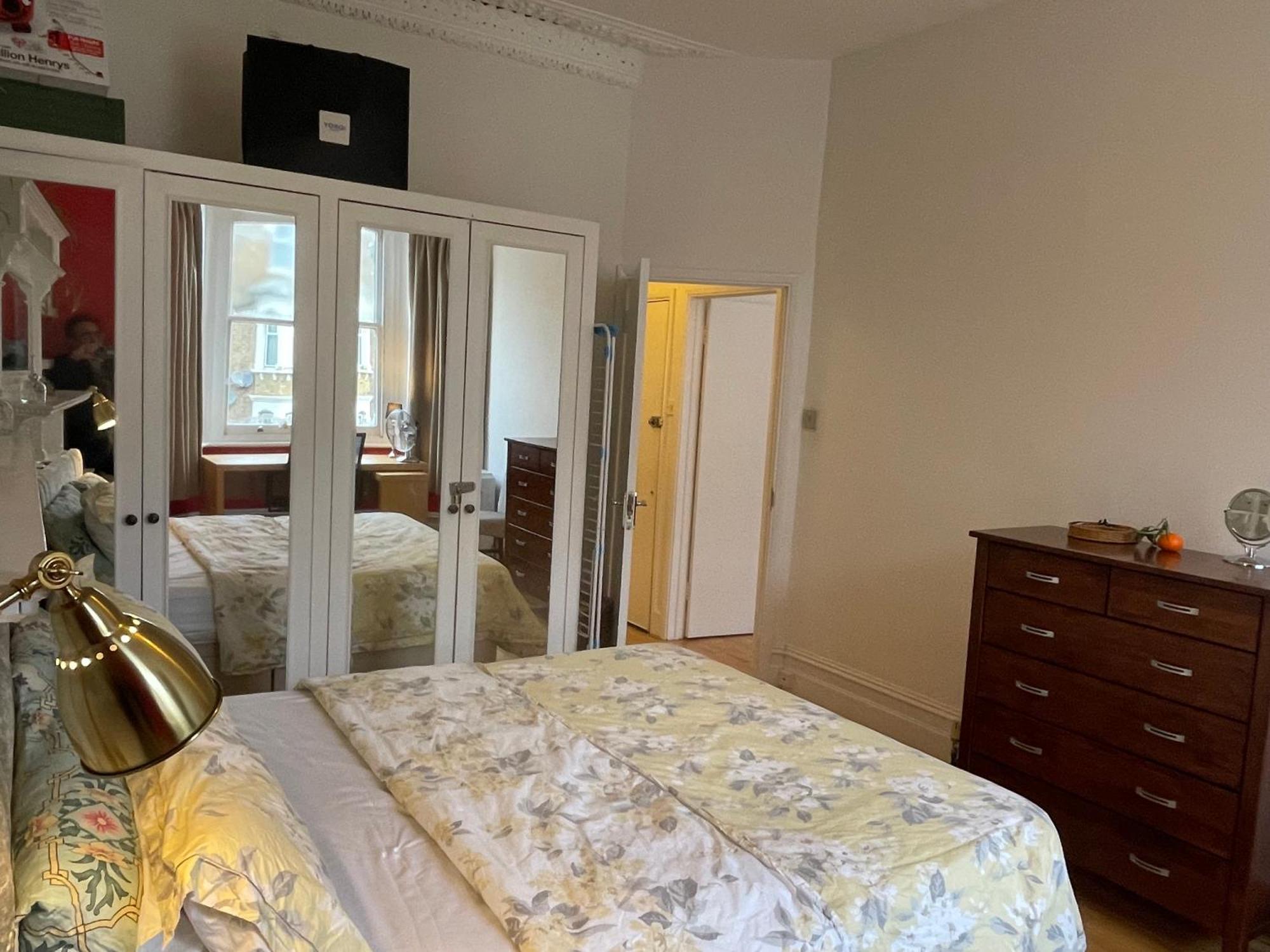 10 Min To The Heart Of - Zone 2 - Charming 2 Bed Apartment London