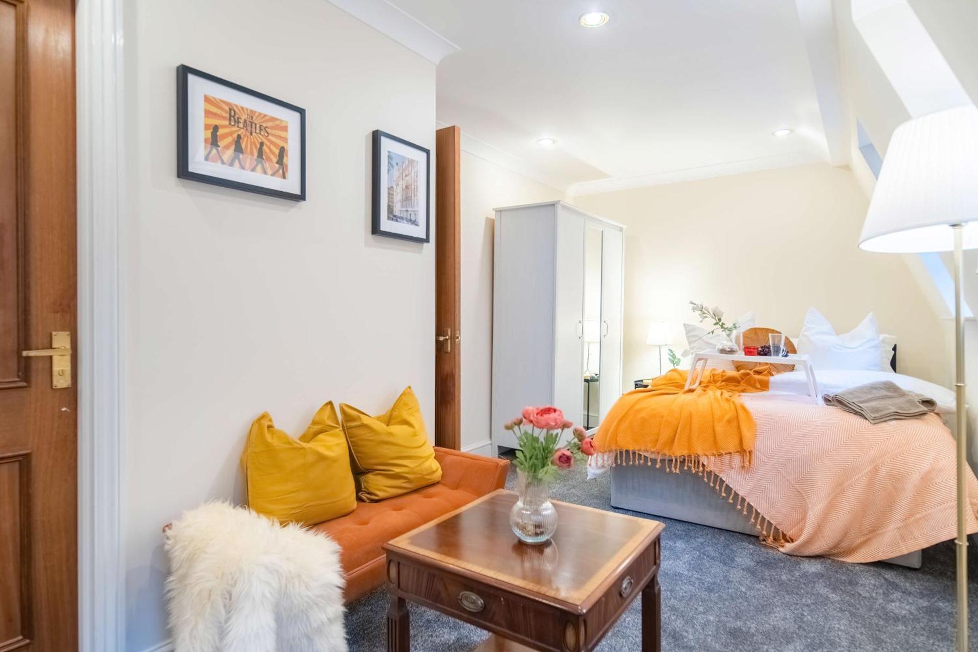 Chic 3-bed Mews Townhouse St John's Wood With Free Wifi Ferienhaus *