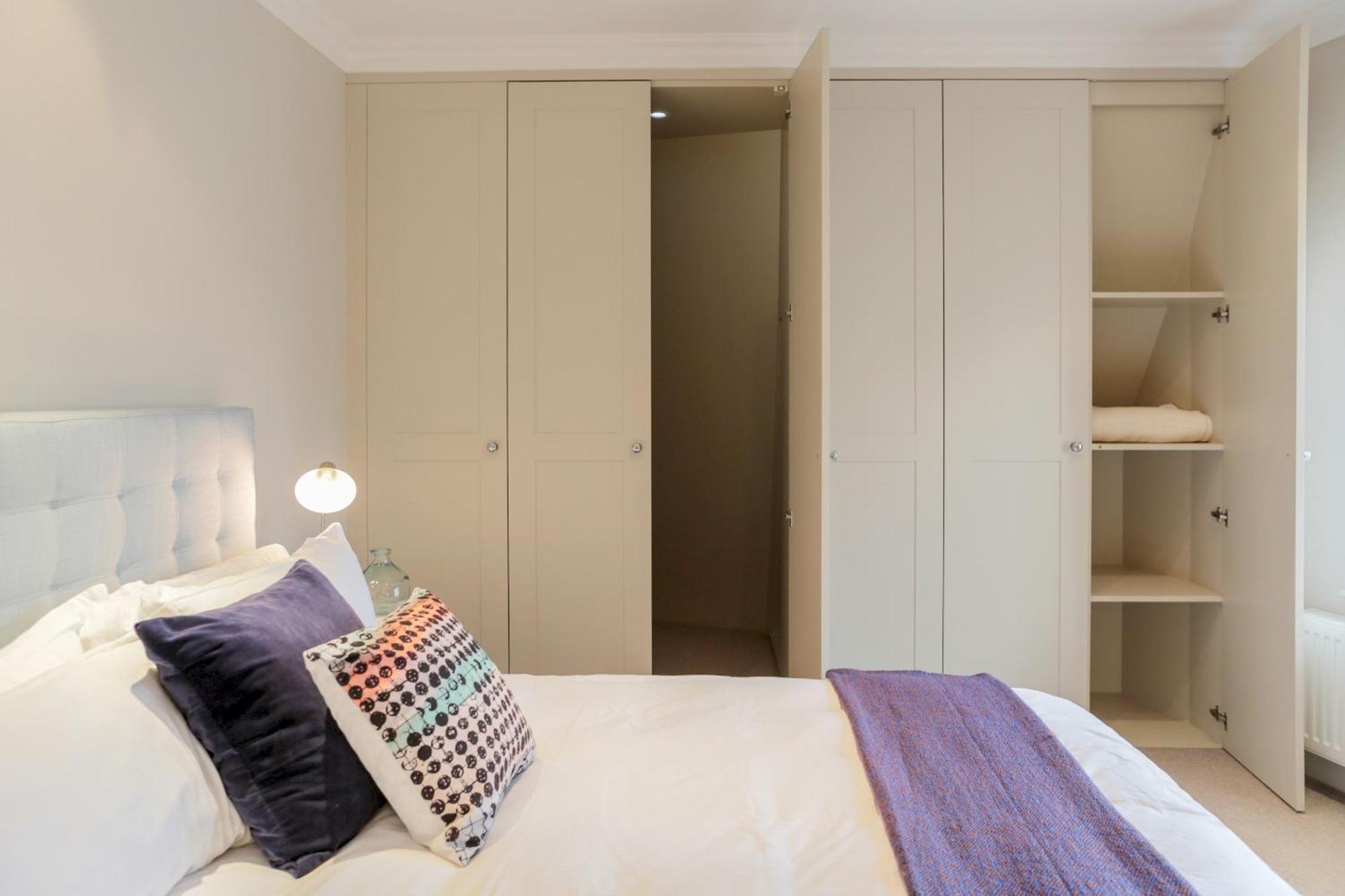 Madison Hill - White Hill House 5 - 3 Bedroom Flat Lägenhet *