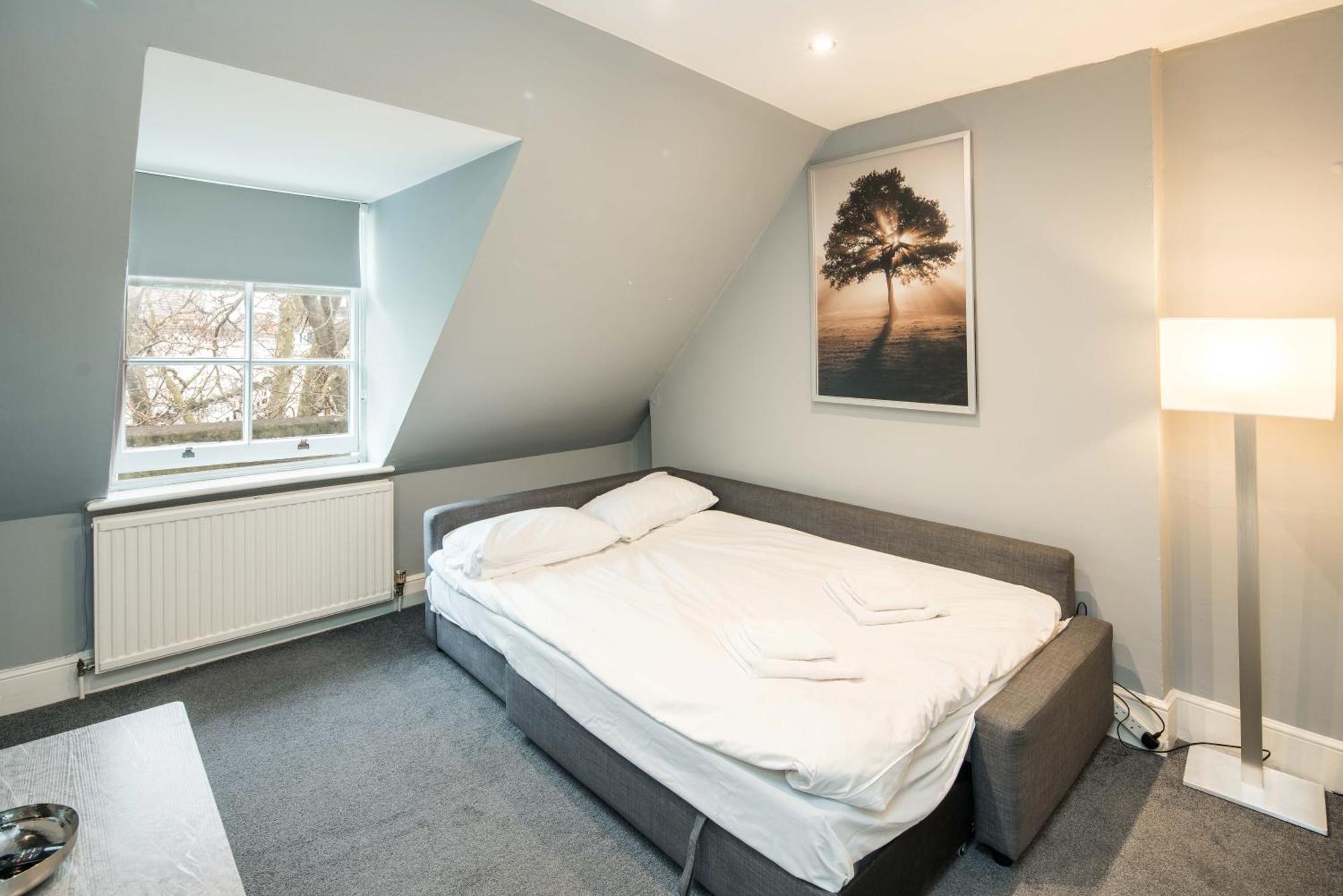 Heart Of Kensington And Chelsea,2 Bedr Apartment London