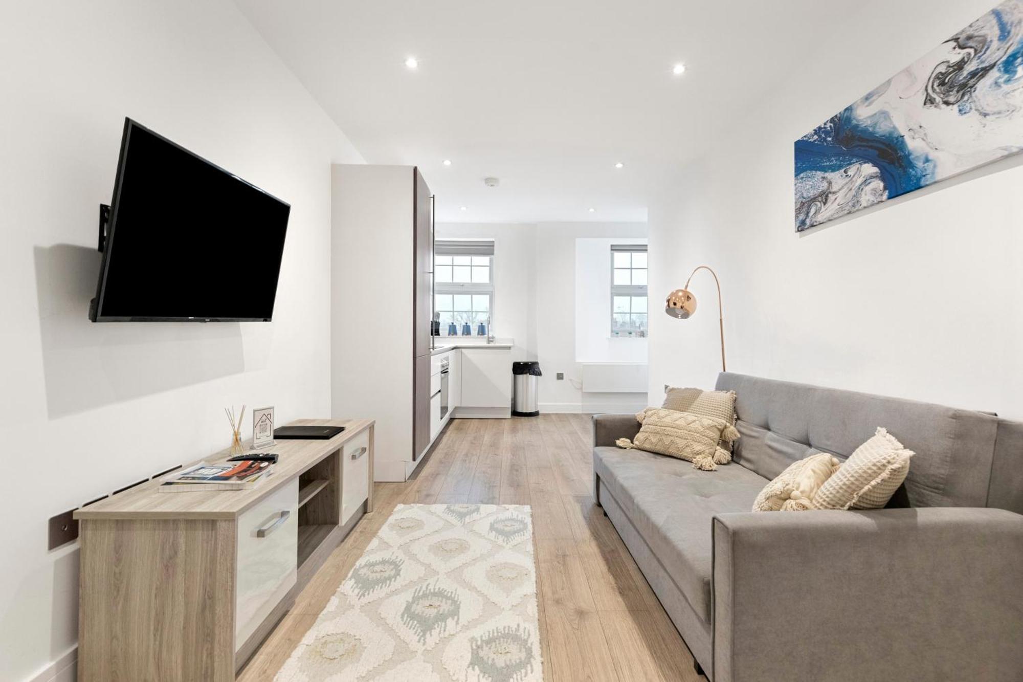 Bright And Spacious - Excellent Location Appartement *