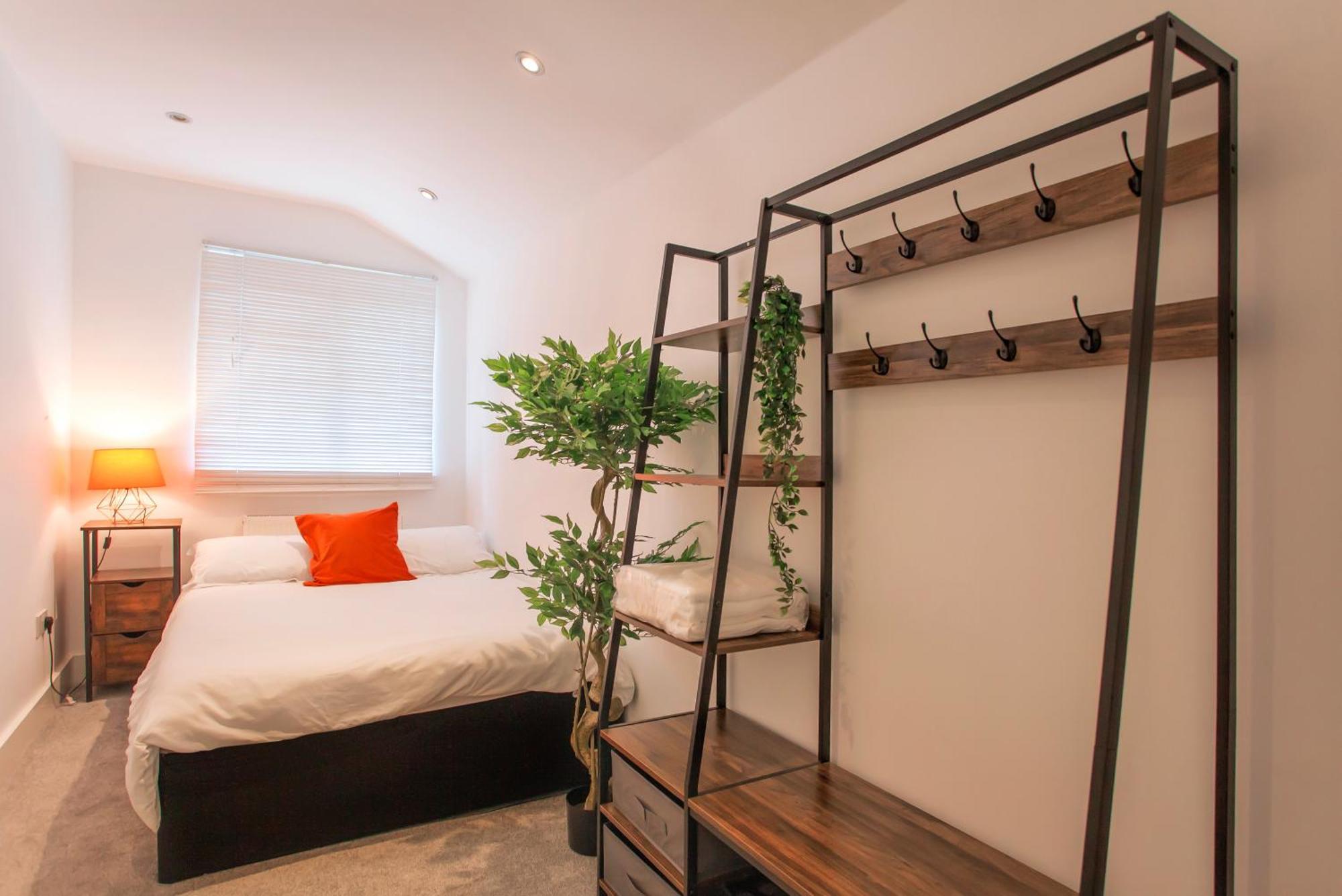 Templar Large Garden Flat Apartment