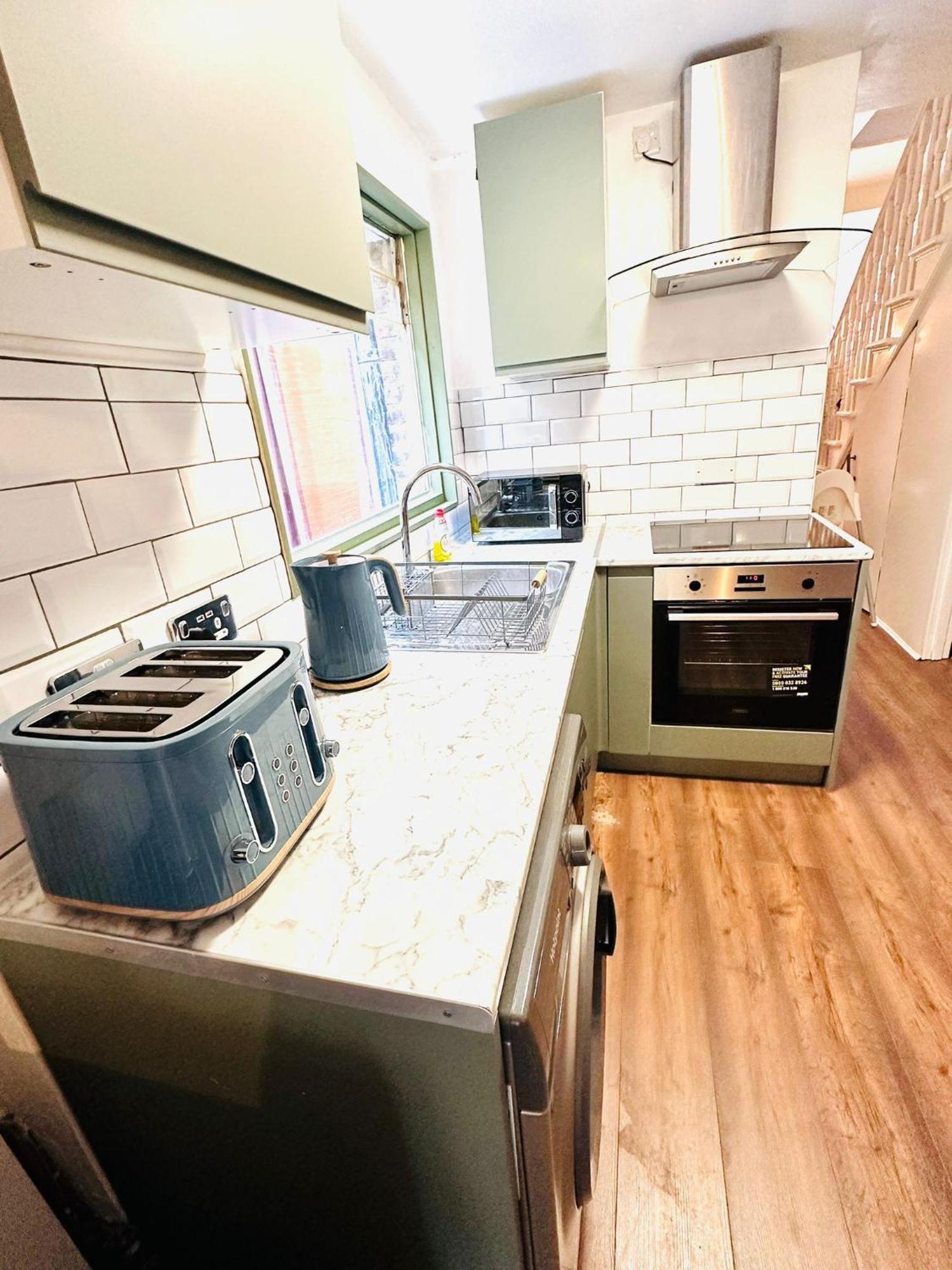 Ferienhaus Charming, Renovated In Willesden