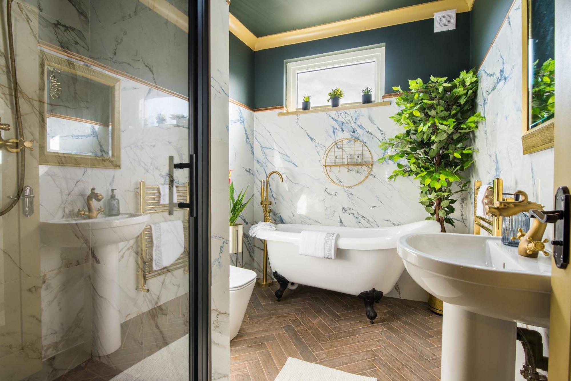 Lux Versace 1 Bed, Hot Tub, Pool Table, Sky Tv Lejlighed London