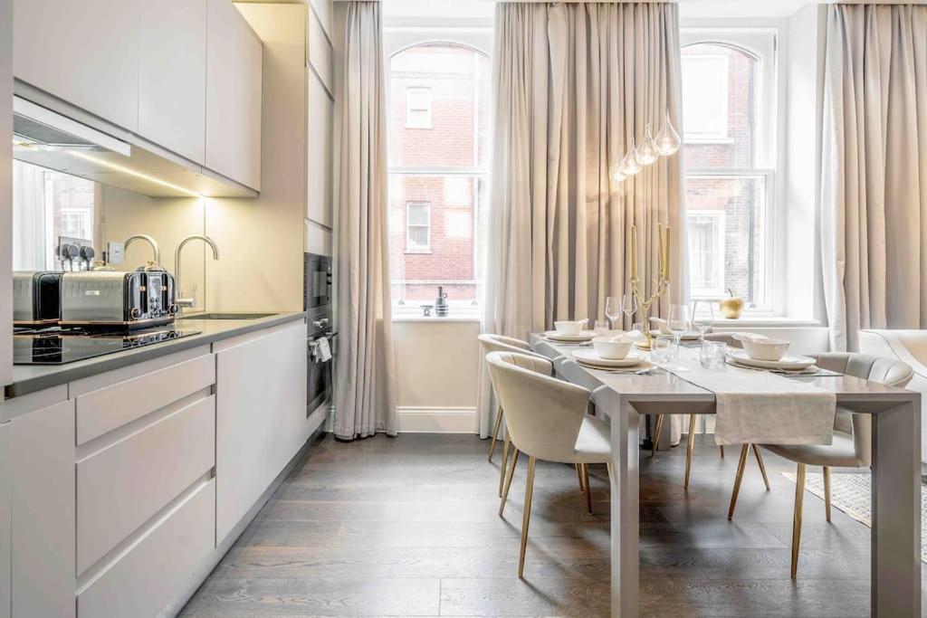 The Mayfair King * London