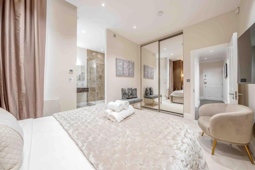 The Mayfair King * London