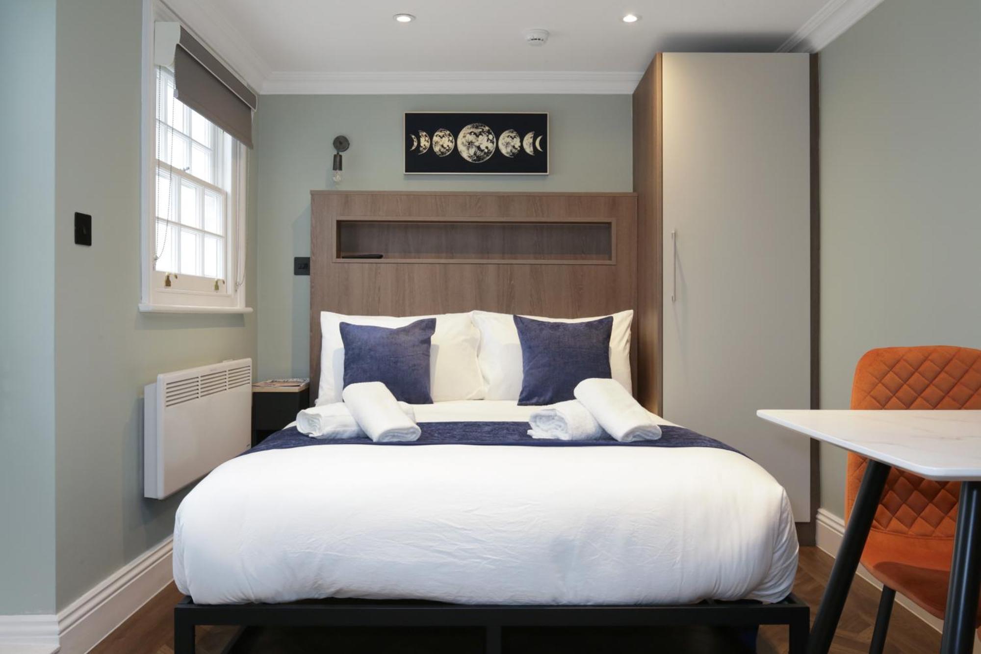 Imperial York Street Apartment *