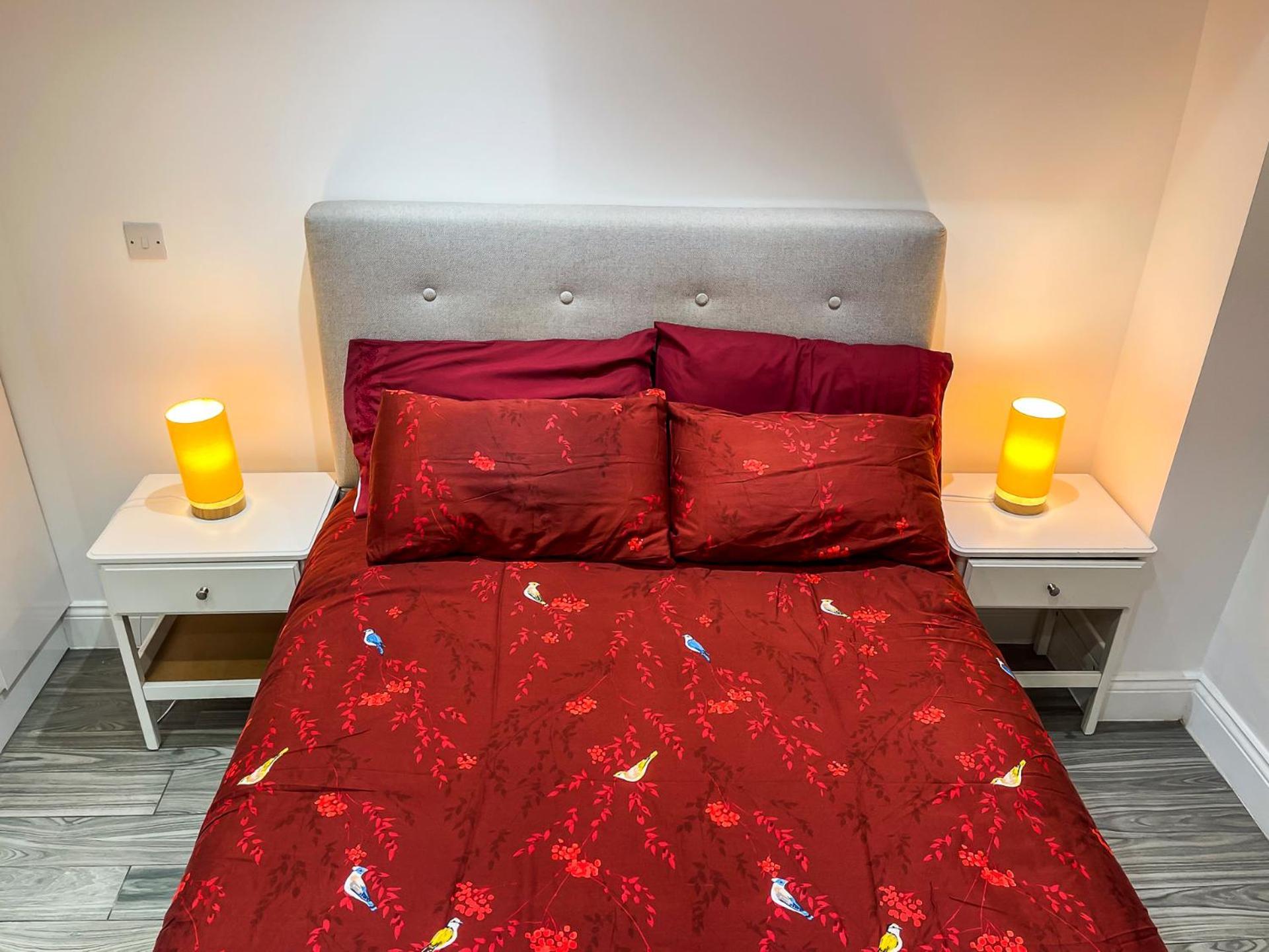 1 Bedroom Flat With Whirlpool Bath * Londra