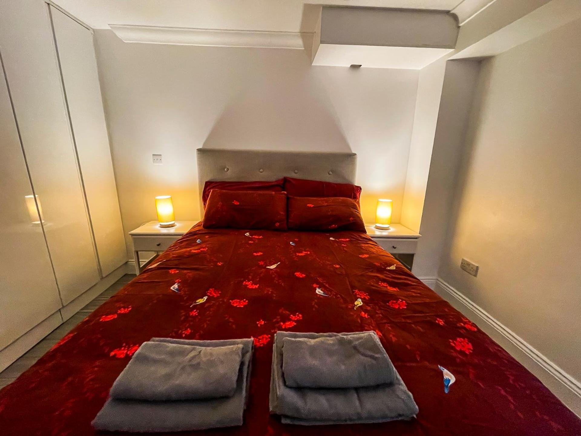 1 Bedroom Flat With Whirlpool Bath Appartamento