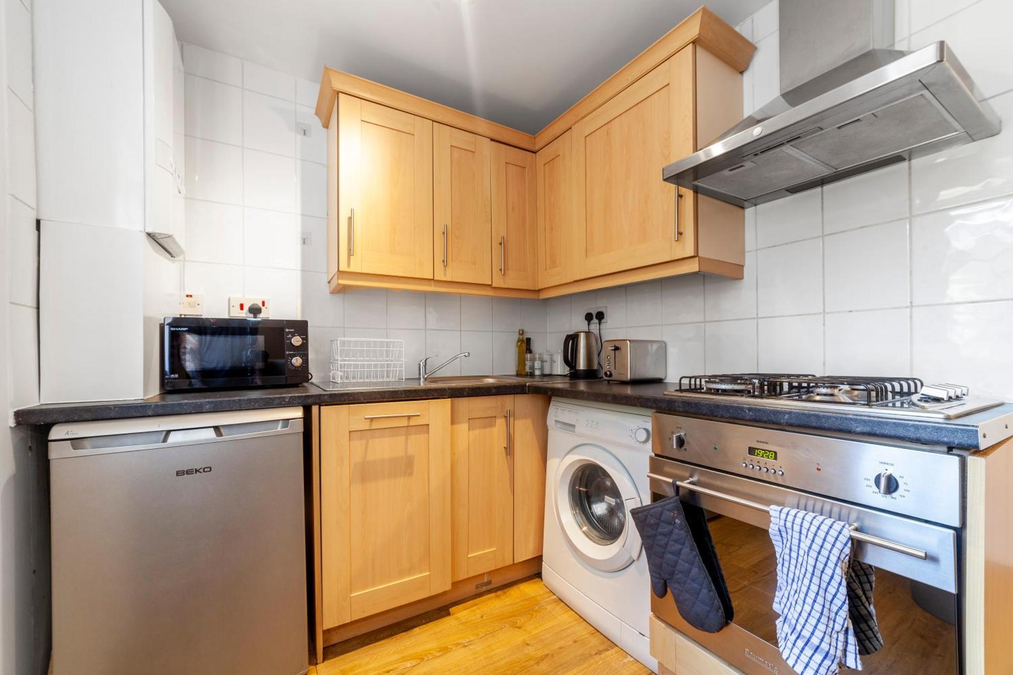 Vibrant 2br Flat In The Heart Of Fitzrovia London