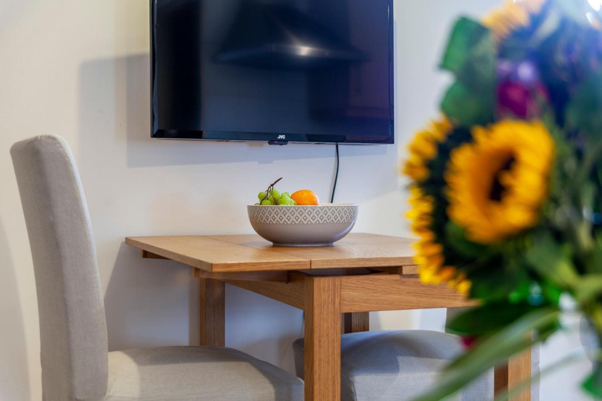 Apartment Vibrant 2br Flat In The Heart Of Fitzrovia *