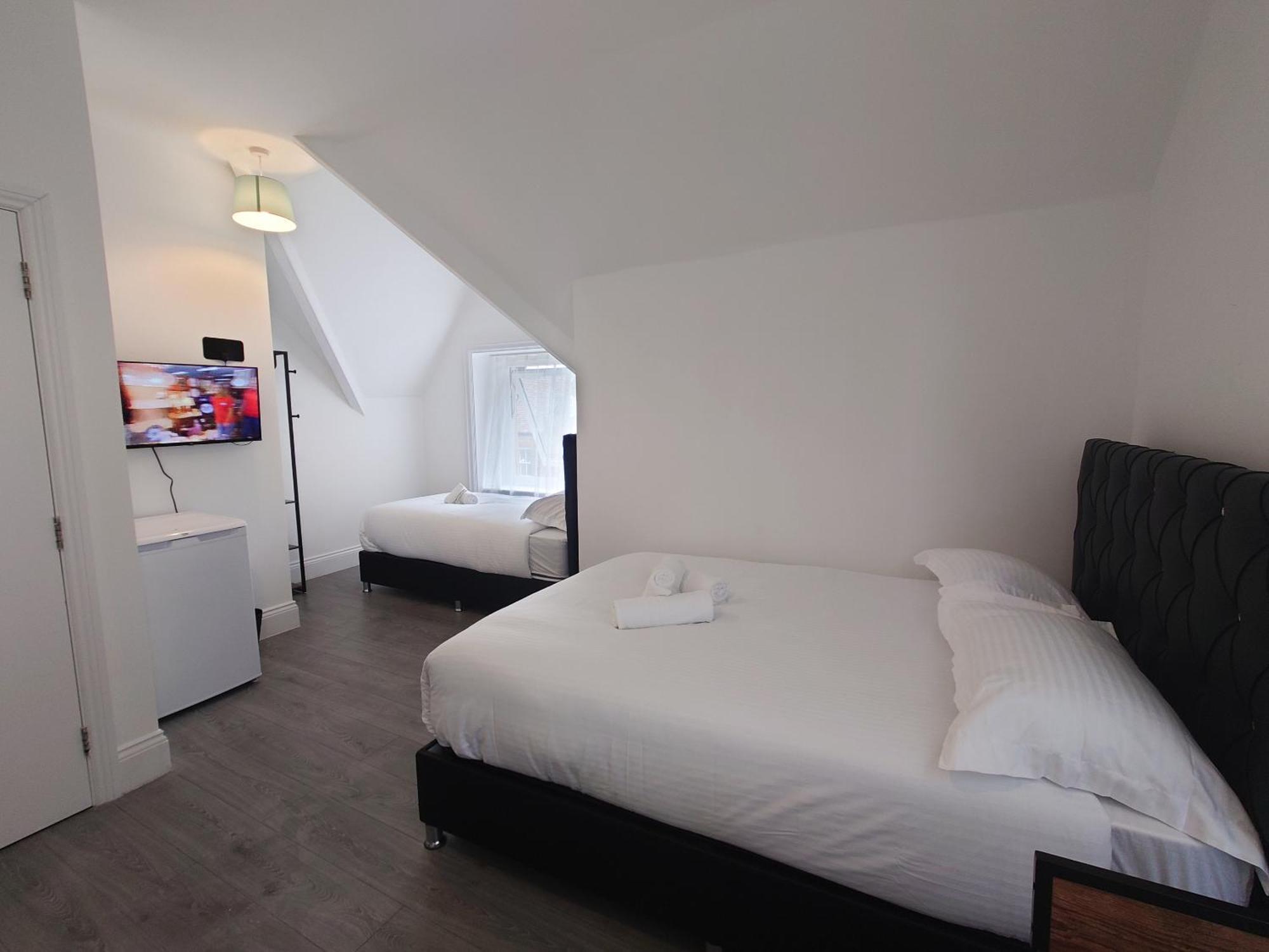 Centra Station Apartment *