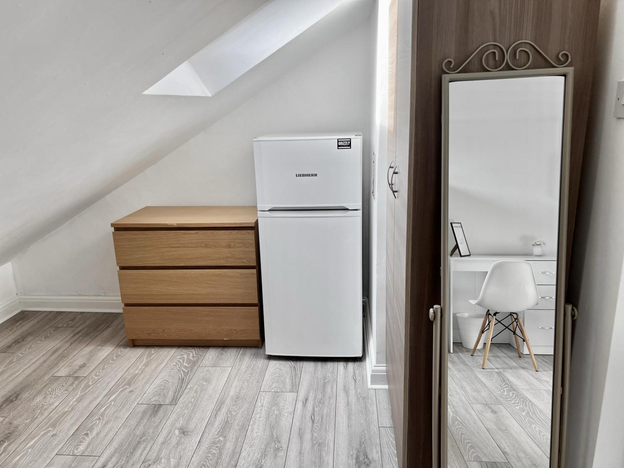 Westfield Shepherds Bush Guest house