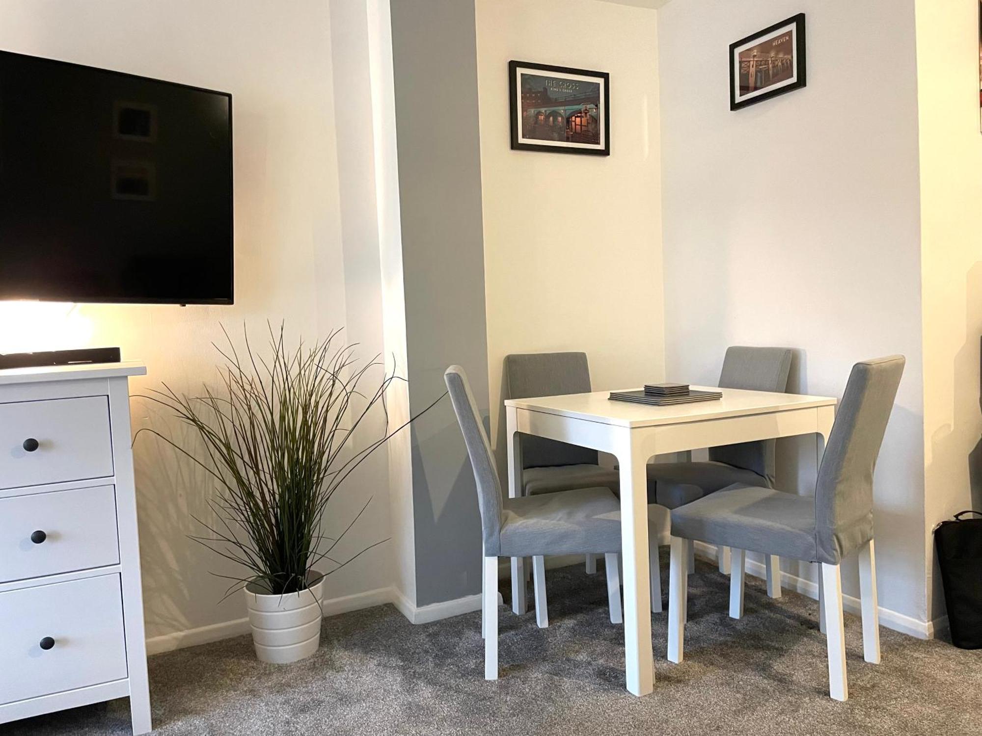 Beautiful, Cosy And Quiet Flat. Appartement *