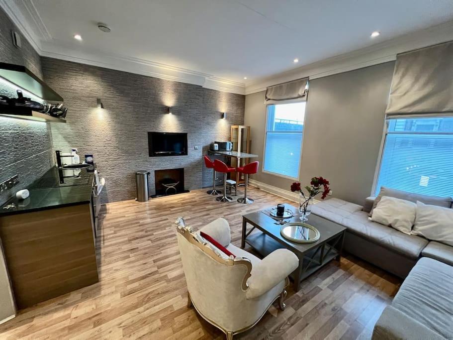 Appartamento Lovely 1bed Flat 1 Min To Portobello Market *
