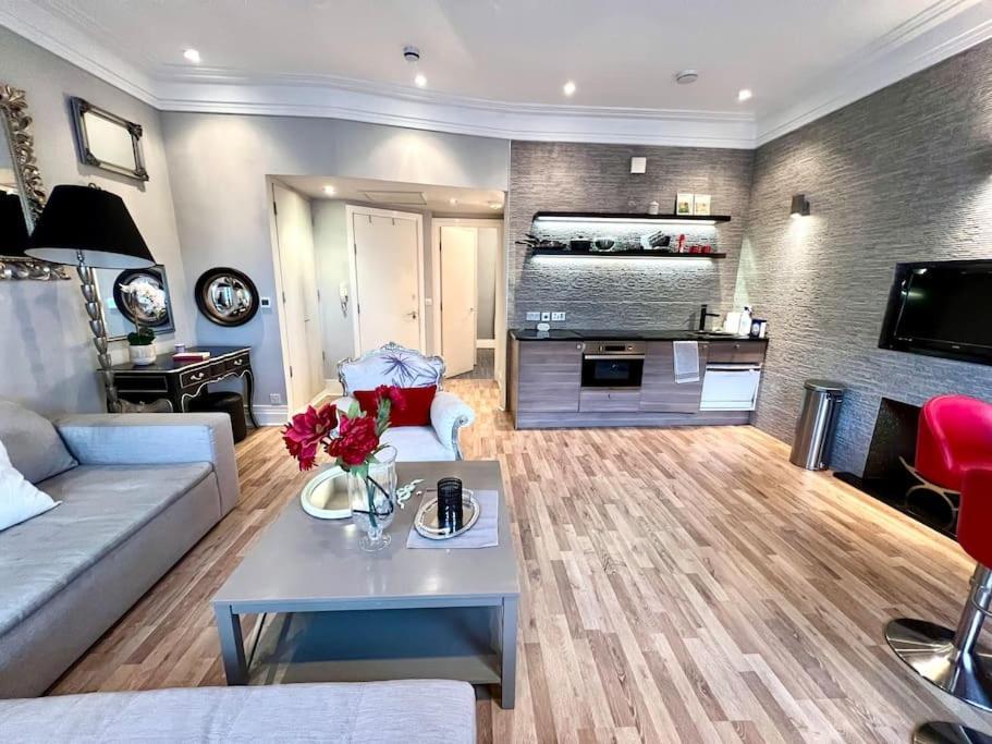 Appartamento Lovely 1bed Flat 1 Min To Portobello Market *