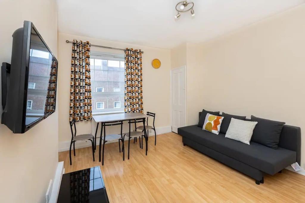 Appartamento Tranquil 1br In South Bank With Onsite Parking