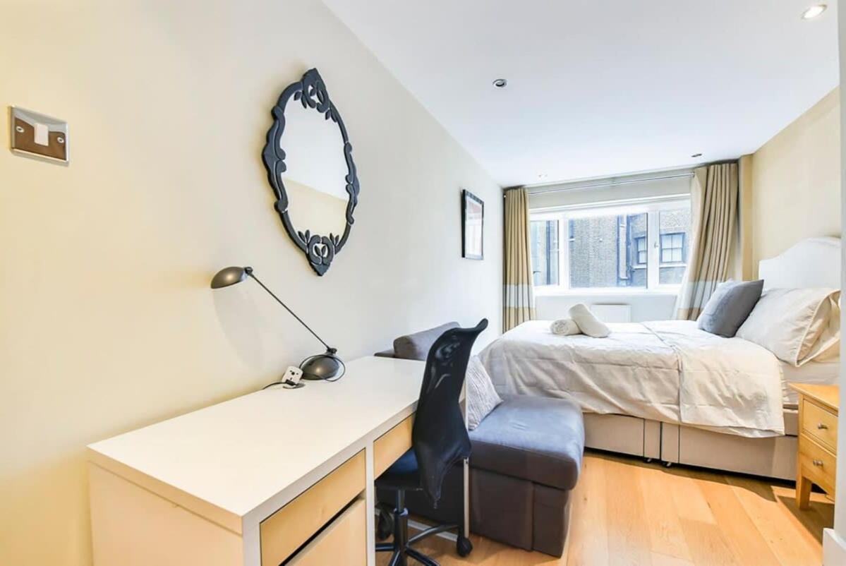 West End & Theatre-land 2 Beds & 2 Baths Apartment London