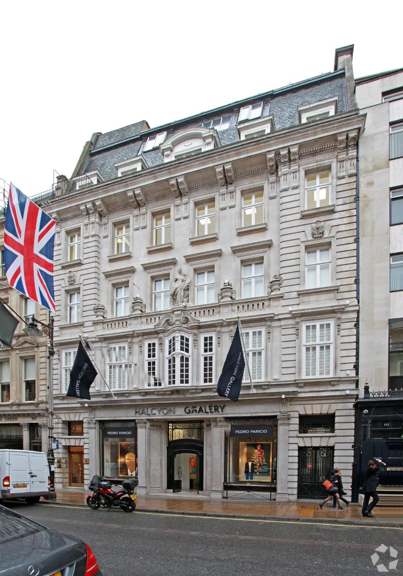 Best Mayfair Location With 2 Super King Beds Apartment