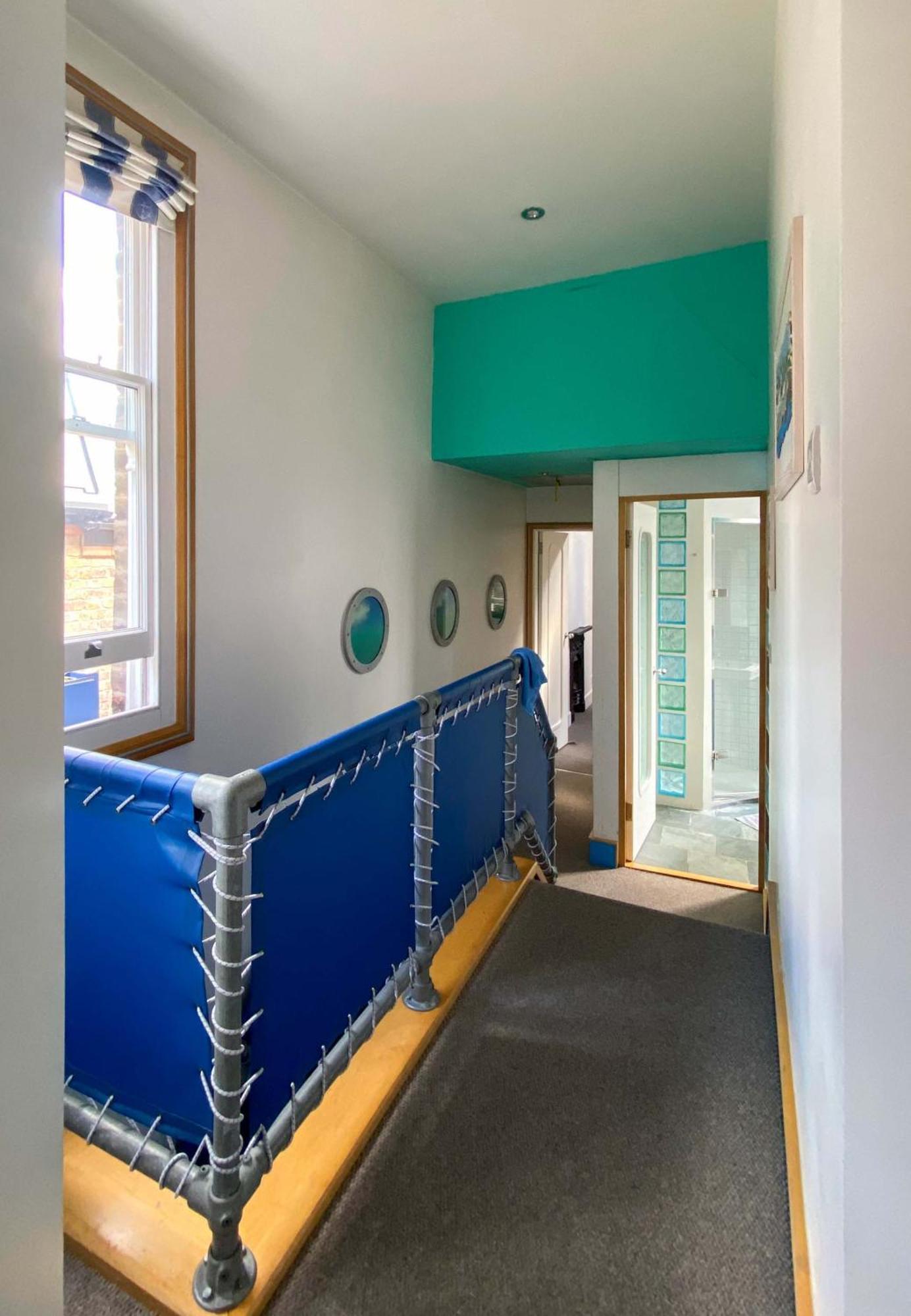 8 Ravenscourt Gardens Lejlighed