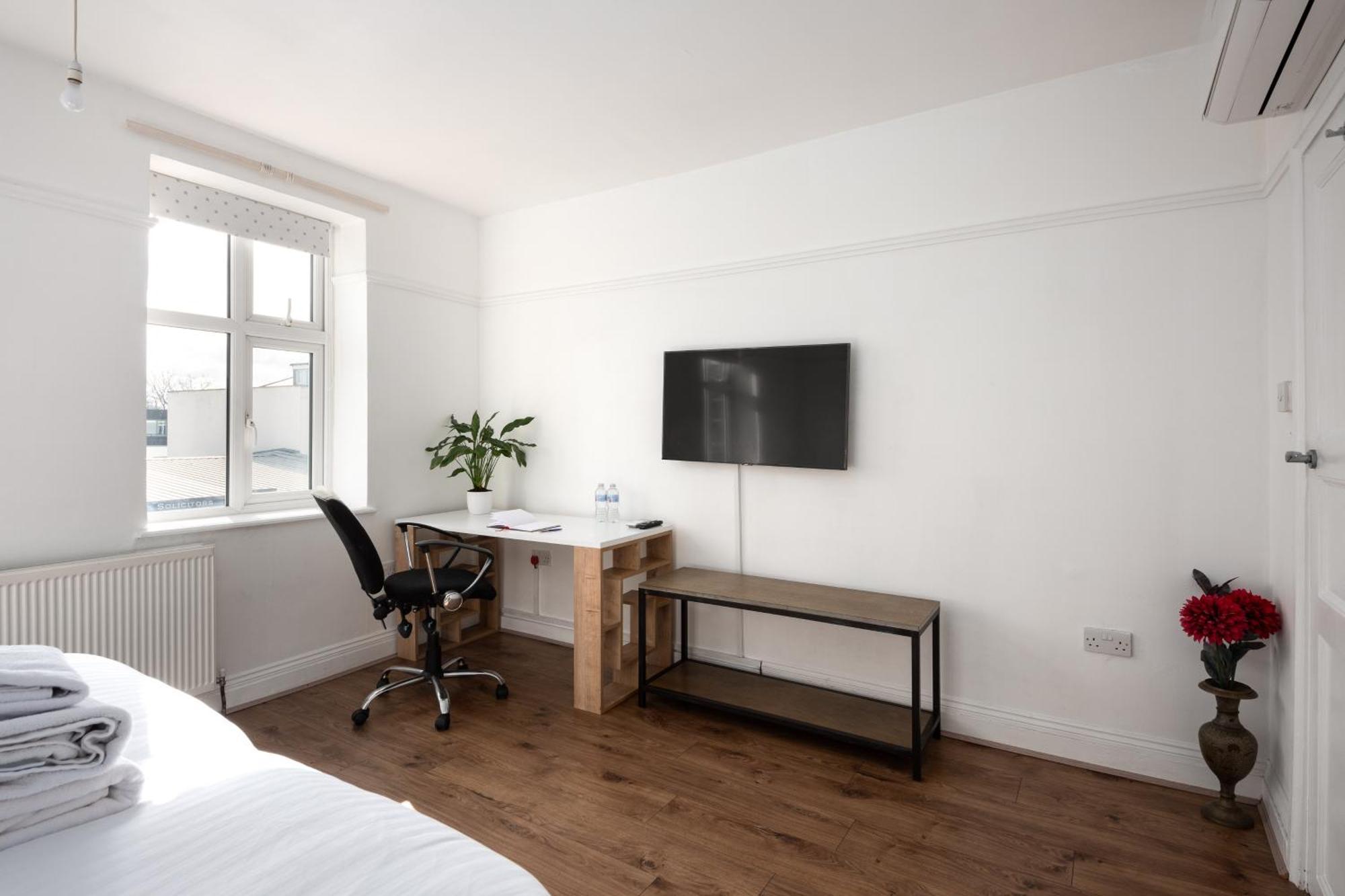 Argyle Aparthotel