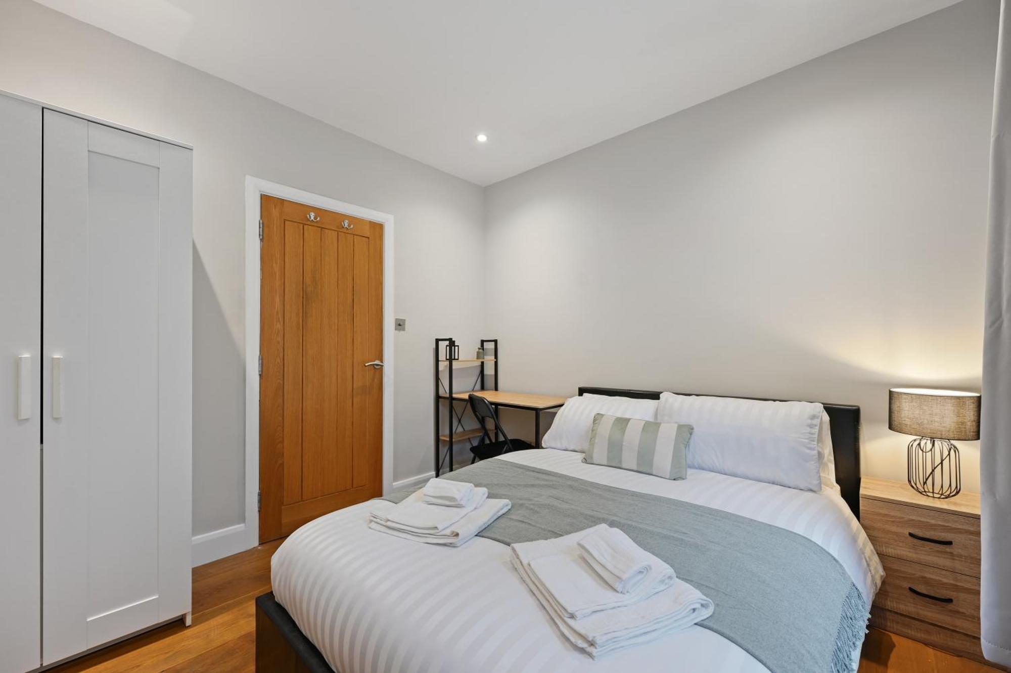 Stunning 2 Bed Basement Flat In Hammersmith Appartamento Londra