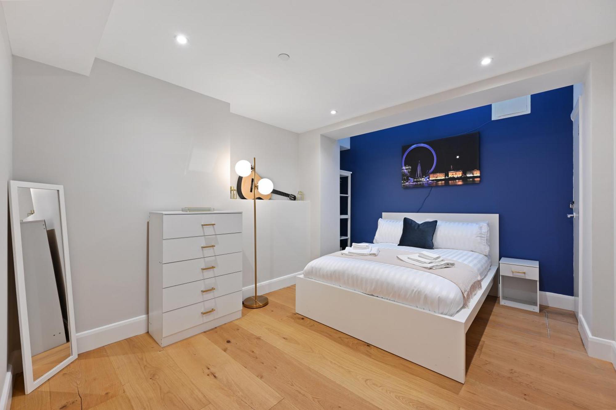 Stunning 2 Bed Basement Flat In Hammersmith Londra