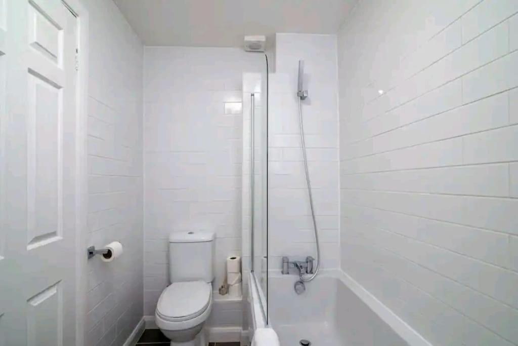 Quiet 4 Bedroom House Between Camden & Kings Cross Casa vacanze
