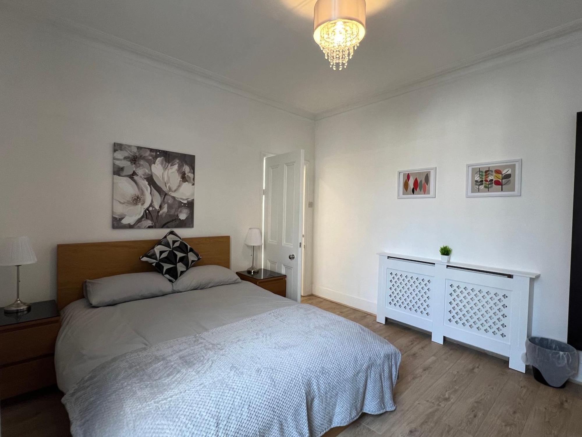 2 Bedroom Flat 10 Min Walk To Tube Appartamento Londra