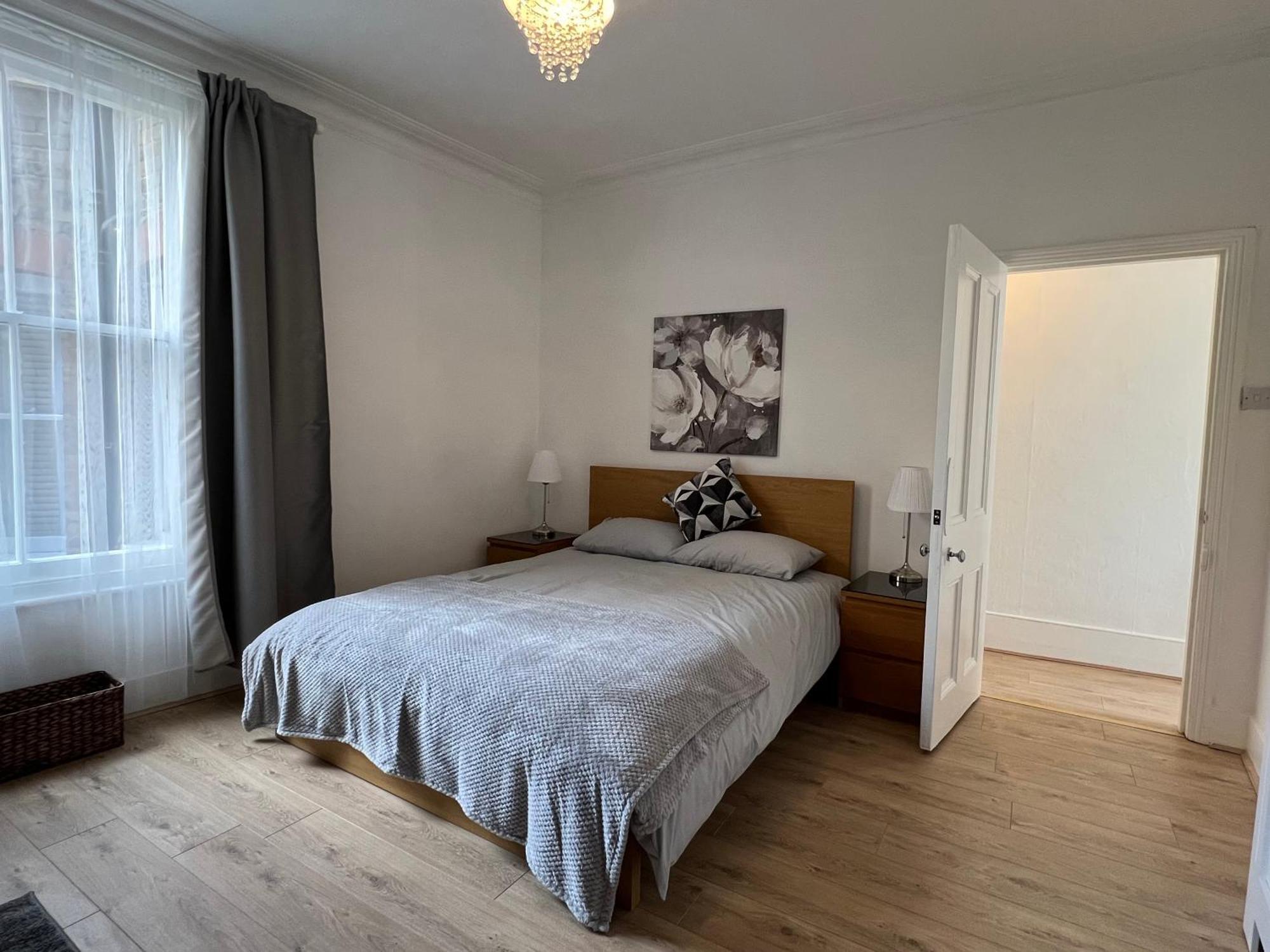 2 Bedroom Flat 10 Min Walk To Tube Appartamento Londra