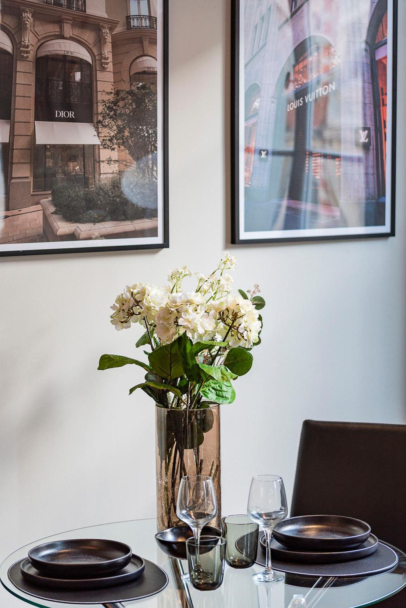 Arcore Premium Apartments: Mayfair Appartement Londen